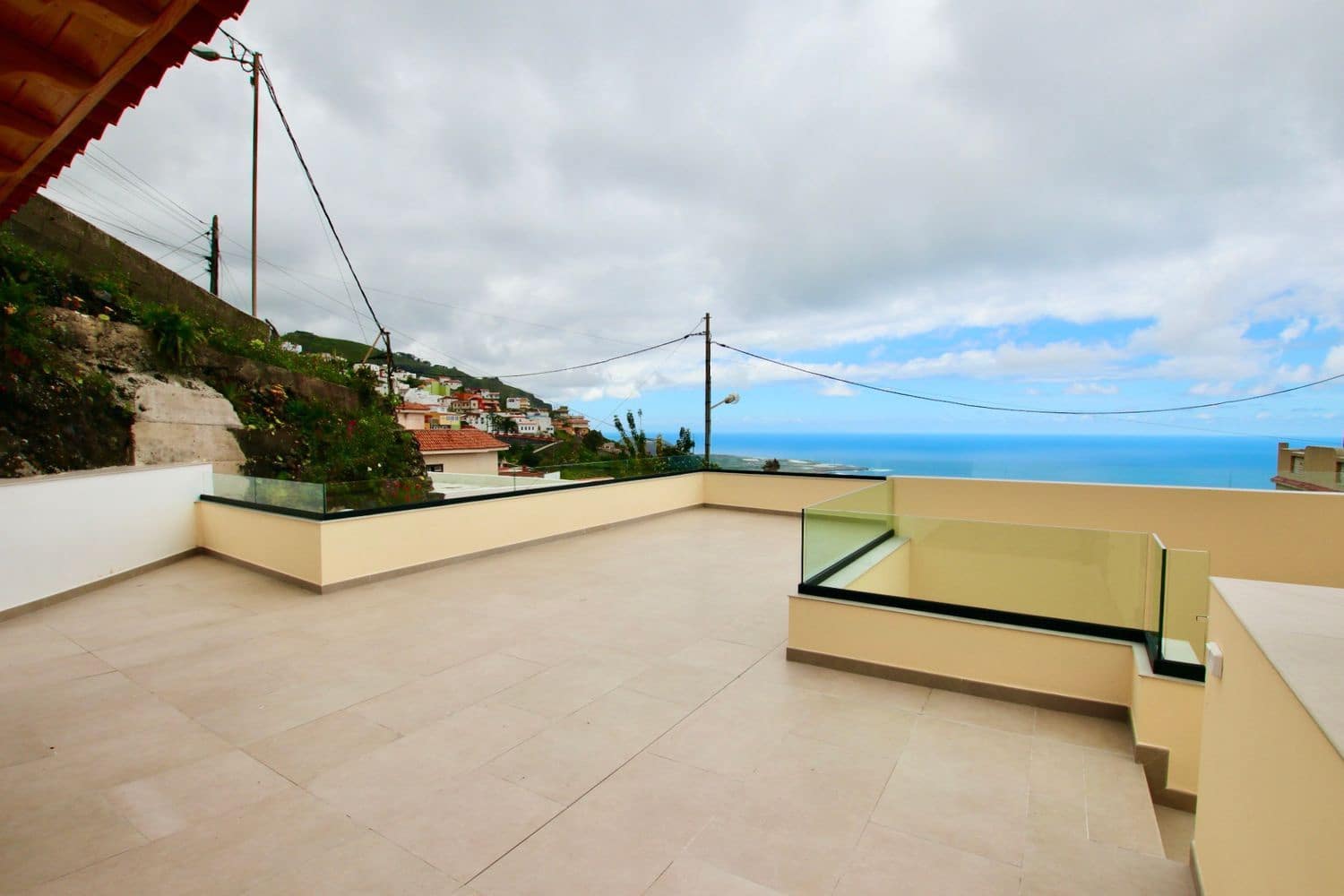 3 bedroom Townhouse for sale in El Tanque with garage - € 462,000 (Ref: 9838755)