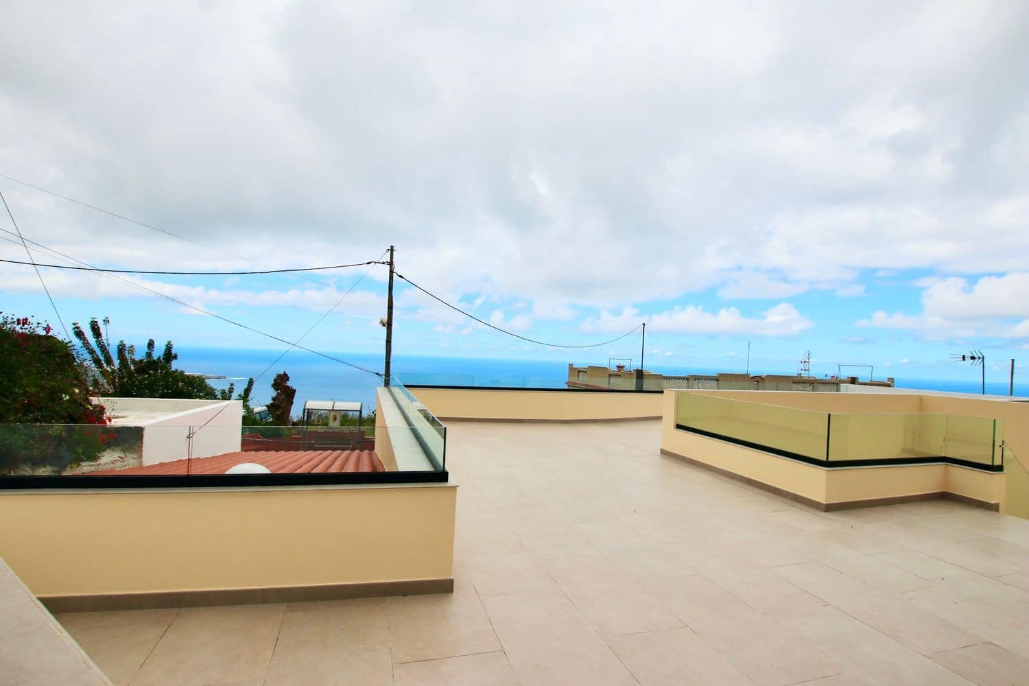 3 bedroom Townhouse for sale in El Tanque with garage - € 462,000 (Ref: 9838755)