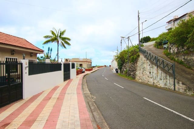 3 bedroom Townhouse for sale in El Tanque with garage - € 462,000 (Ref: 9838755)