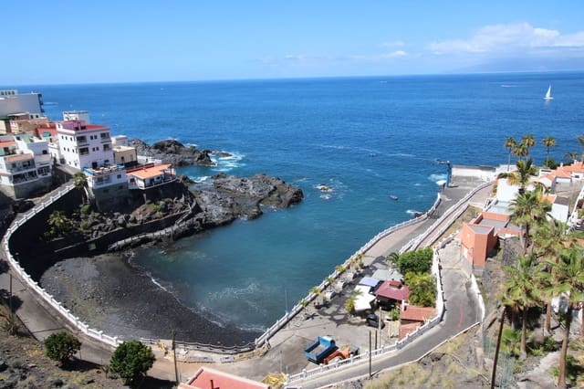 2 soverom Leilighet til salgs i Puerto Santiago, Santiago del Teide med garasje - € 295 000 (Ref: 9842028)