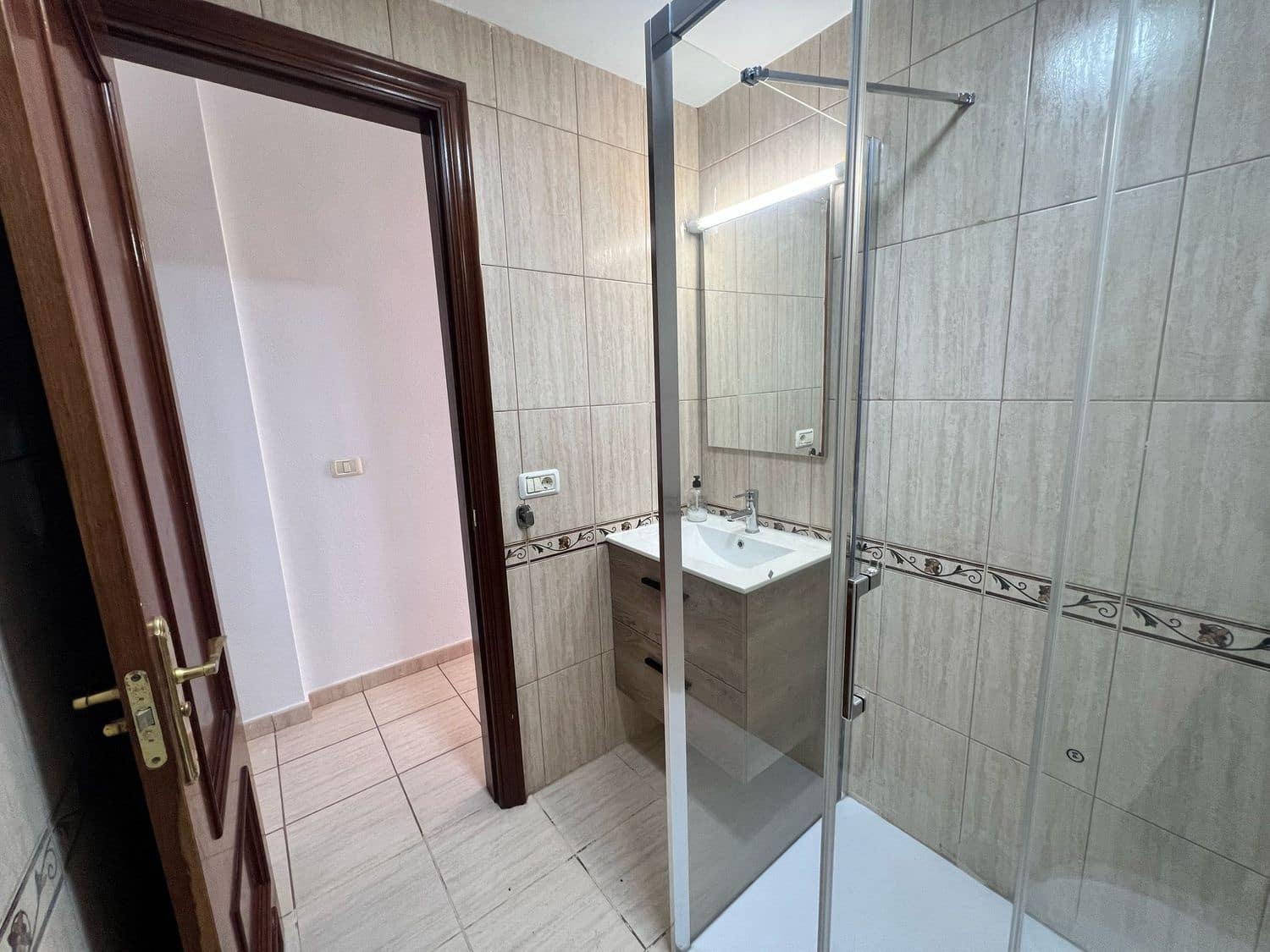 3 bedroom Townhouse for sale in Valle de San Lorenzo with garage - € 290,000 (Ref: 9842029)