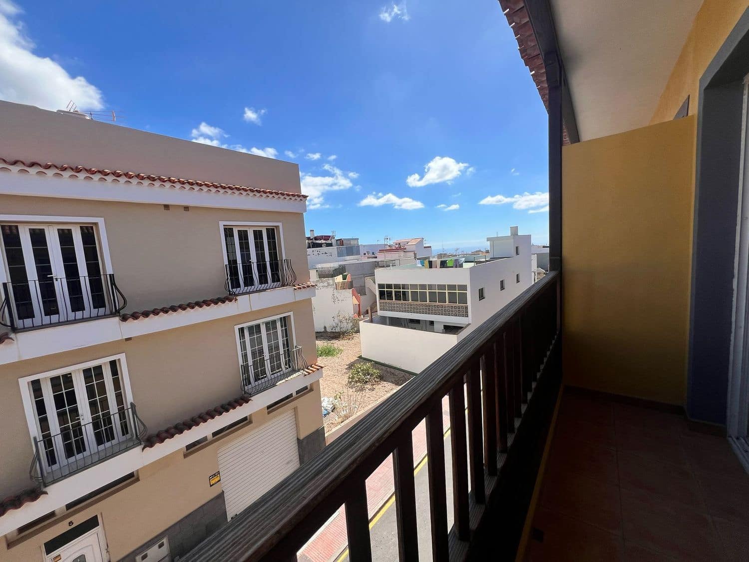 3 bedroom Townhouse for sale in Valle de San Lorenzo with garage - € 290,000 (Ref: 9842029)