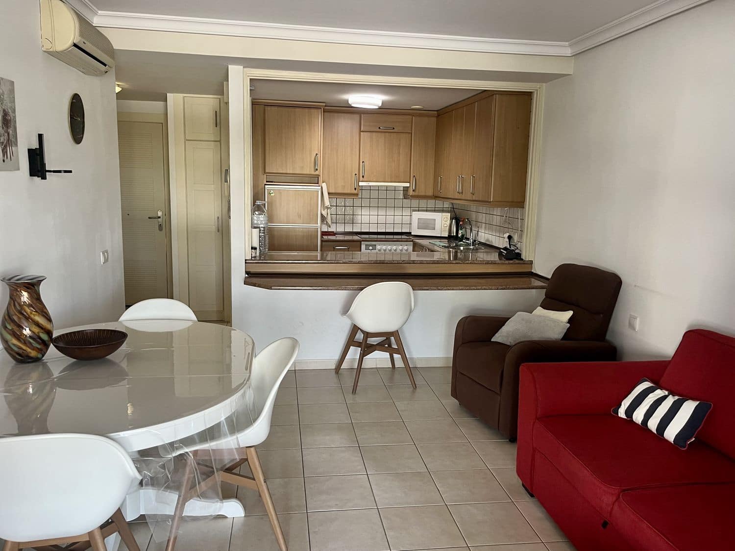 2 bedroom Apartment for rent in Puerto Santiago with pool garage - € 1,350 (Ref: 9866323)