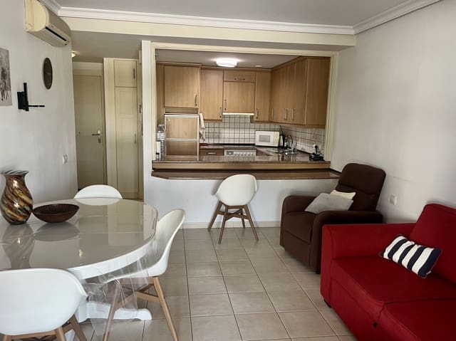 2 sovrum Lägenhet att hyra i Puerto Santiago, Santiago del Teide med pool garage - 1 350 € (Ref: 9866323)