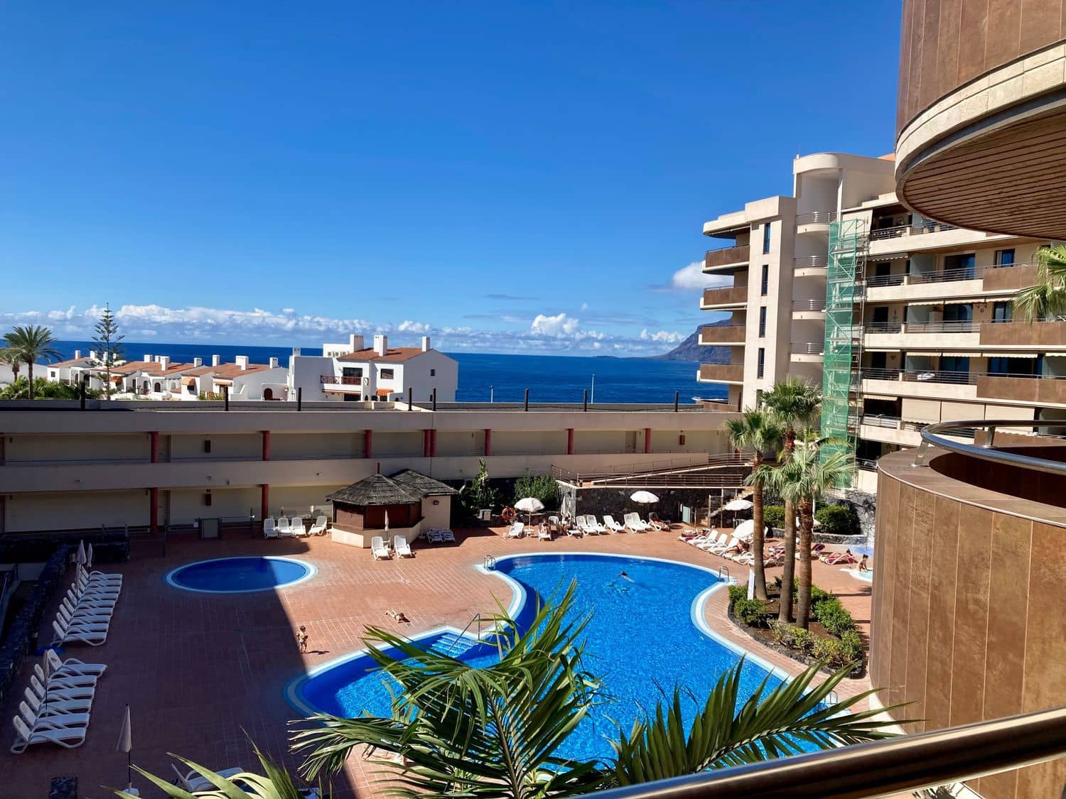 2 bedroom Apartment for rent in Puerto Santiago with pool garage - € 1,350 (Ref: 9866323)