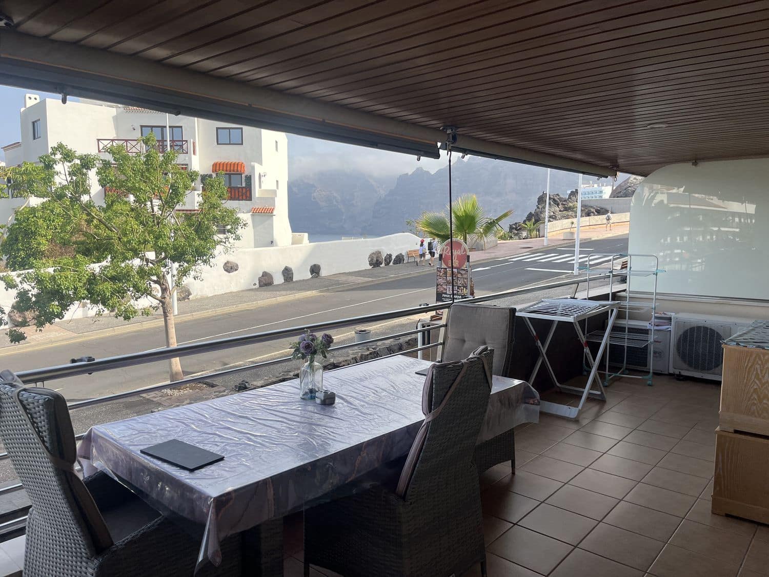 2 bedroom Apartment for rent in Puerto Santiago with pool garage - € 1,350 (Ref: 9866323)