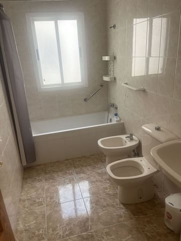 2 sovrum Lägenhet att hyra i Puerto Santiago, Santiago del Teide med garage - 1 150 € (Ref: 9956677)