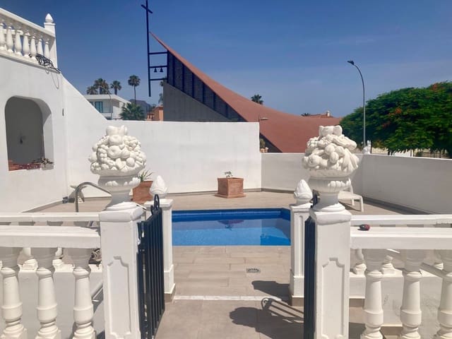4 quarto Moradia para venda em Callao Salvaje, Adeje com piscina garagem - 1 200 000 € (Ref: 9964580)