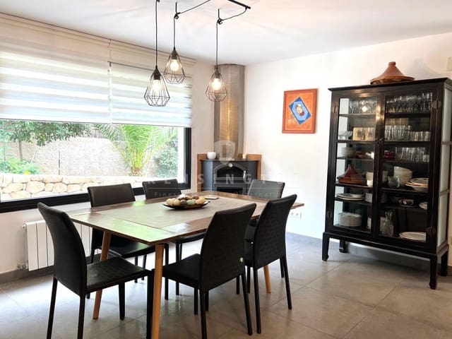 4 Zimmer Haus zu verkaufen in Cala Llenya, Santa Eulalia / Santa Eularia - 1.595.000 € (Ref: 7807516)