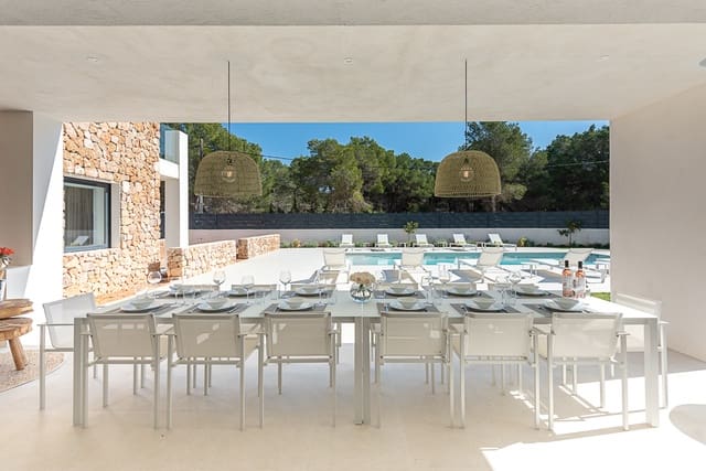 5 bedroom Villa for sale in Santa Eulalia / Santa Eularia with pool garage - € 3,950,000 (Ref: 8289100)