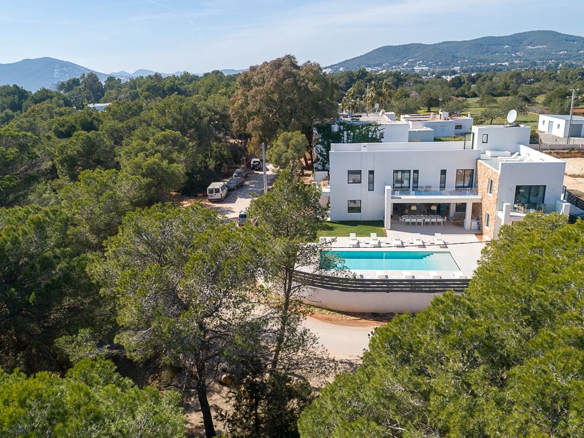 5 bedroom Villa for sale in Santa Eulalia / Santa Eularia with pool garage - € 3,950,000 (Ref: 8289100)