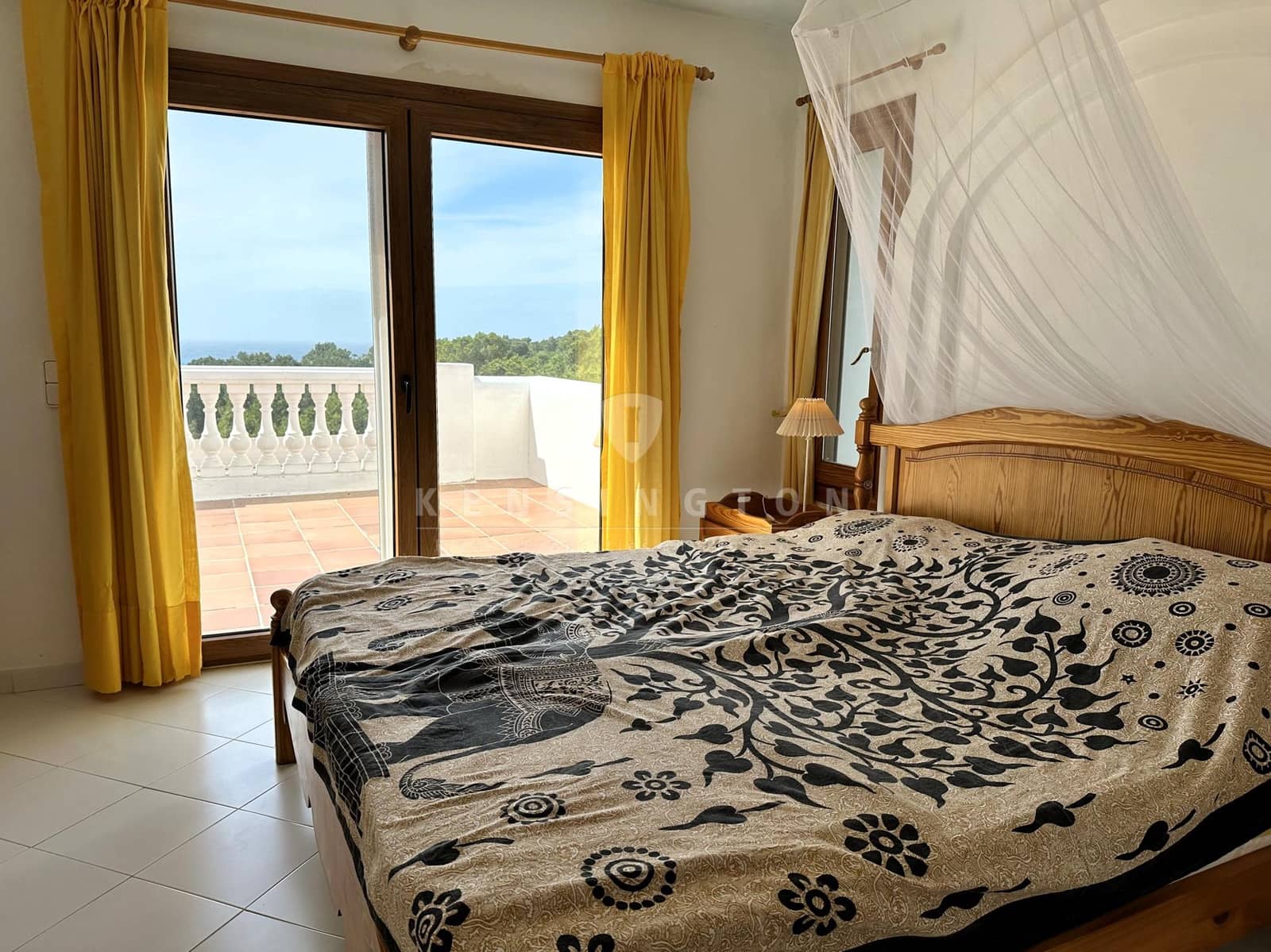 2 soveværelse Penthouse til salg i Cala Tarida med swimmingpool garage - € 1.295.000 (Ref: 8302558)