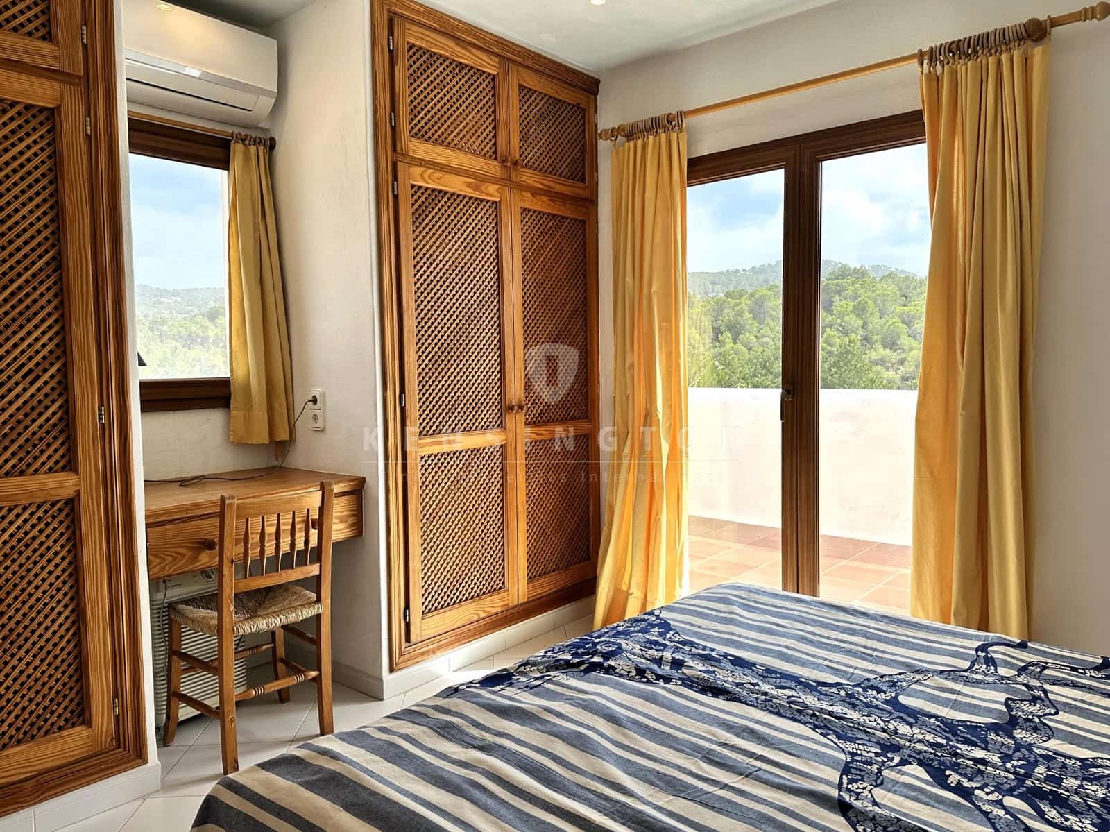 2 soveværelse Penthouse til salg i Cala Tarida med swimmingpool garage - € 1.295.000 (Ref: 8302558)