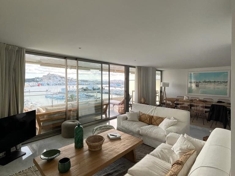 2 bedroom Flat for rent in Ibiza / Eivissa town with pool garage - € 25,000 (Ref: 8304796)