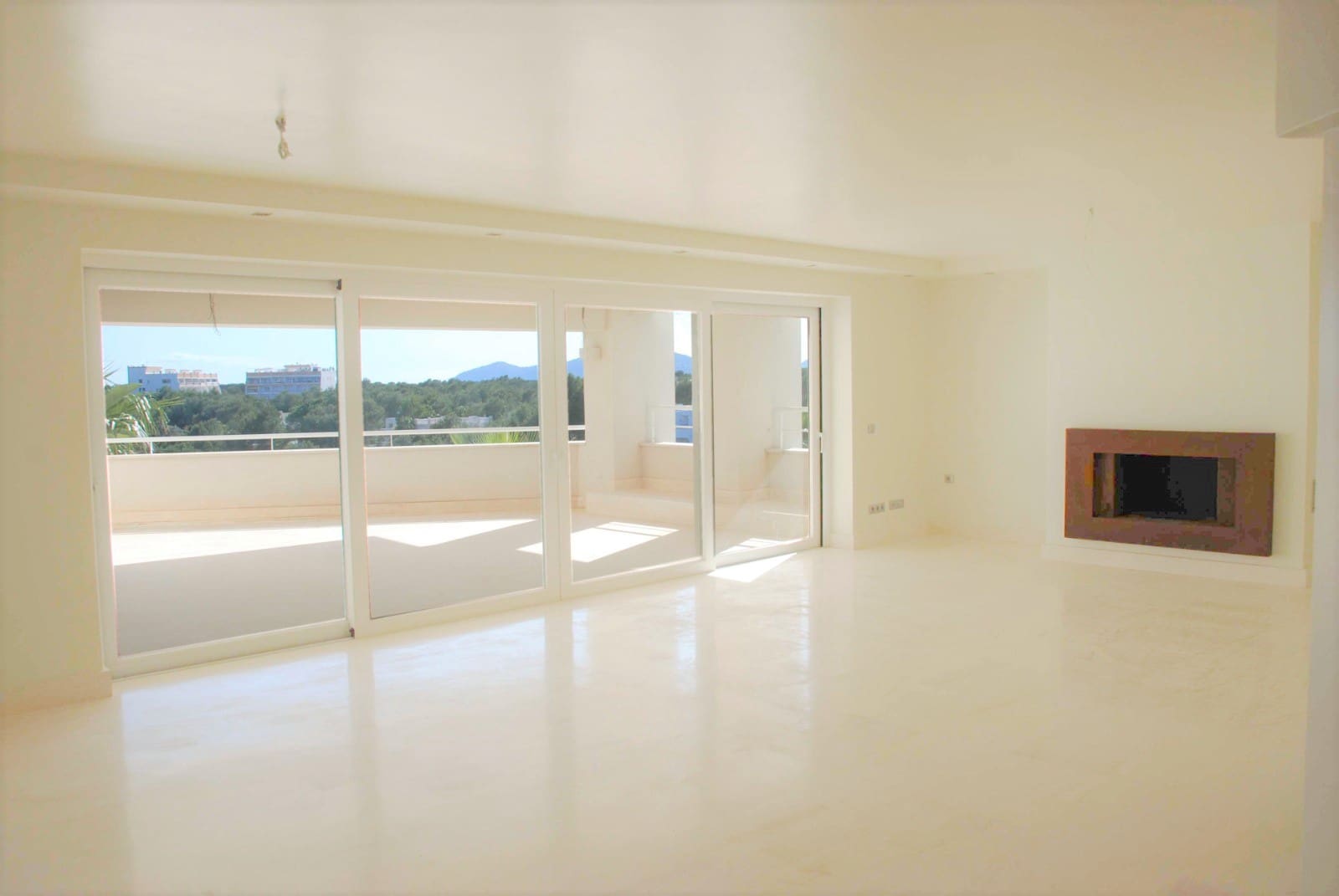 4 soveværelse Lejlighed til salg i Cala Llenya med garage - € 1.375.000 (Ref: 8350279)