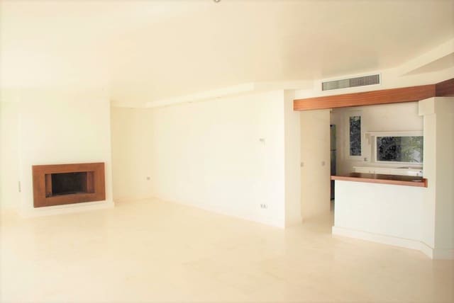 4 soveværelse Lejlighed til salg i Cala Llenya, Santa Eulalia / Santa Eularia med garage - € 1.375.000 (Ref: 8350279)