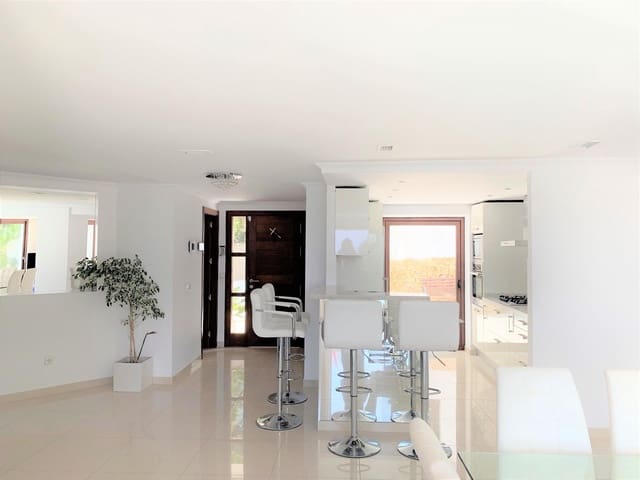 6 soverom Villa til salgs i Cala Salada, Sant Antoni de Portmany med svømmebasseng - € 3 300 000 (Ref: 8353553)