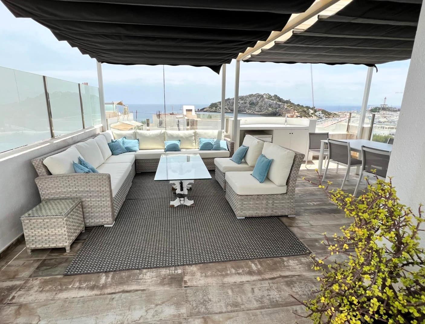 Villa/Maison de 4 chambres à louer à Illa Plana avec piscine garage - 30 000 € (Ref: 8434832)