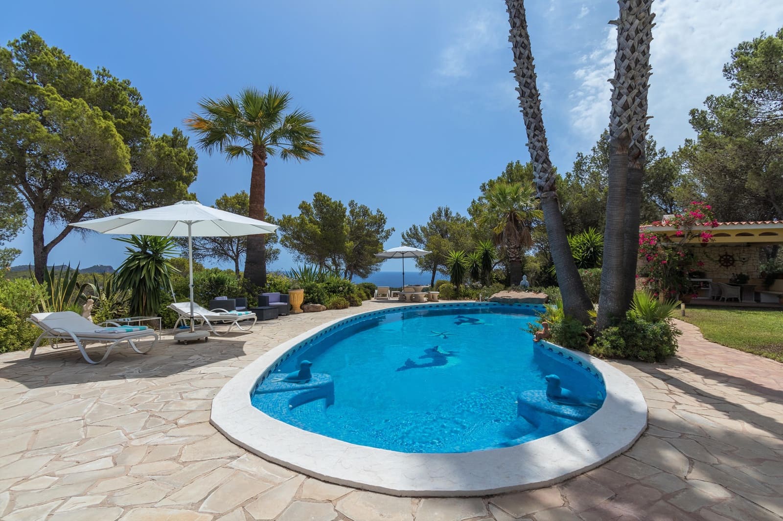 4 bedroom Villa for sale in Sant Carles de Peralta with pool garage - € 4,800,000 (Ref: 8463062)