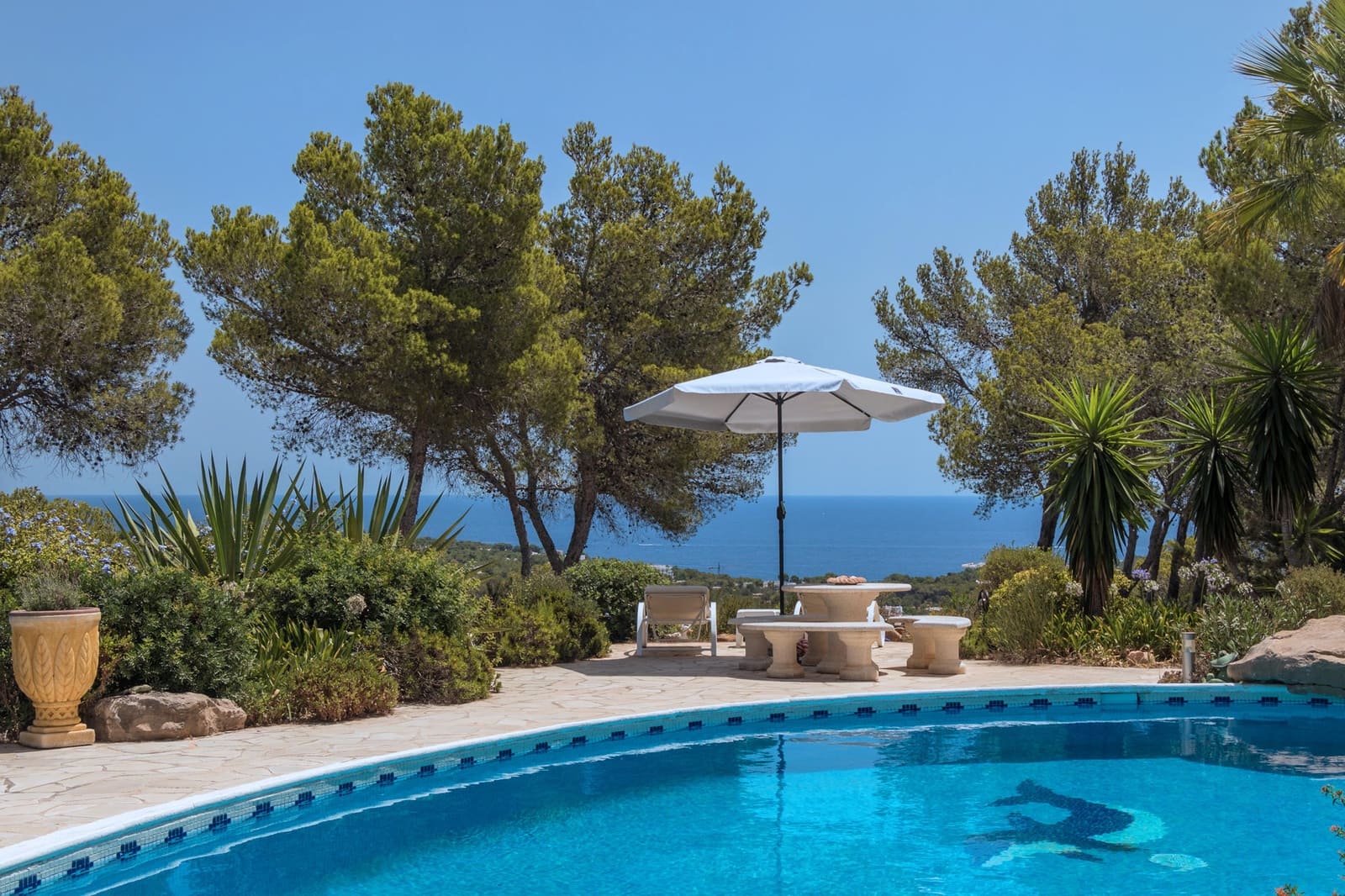 4 bedroom Villa for sale in Sant Carles de Peralta with pool garage - € 4,800,000 (Ref: 8463062)