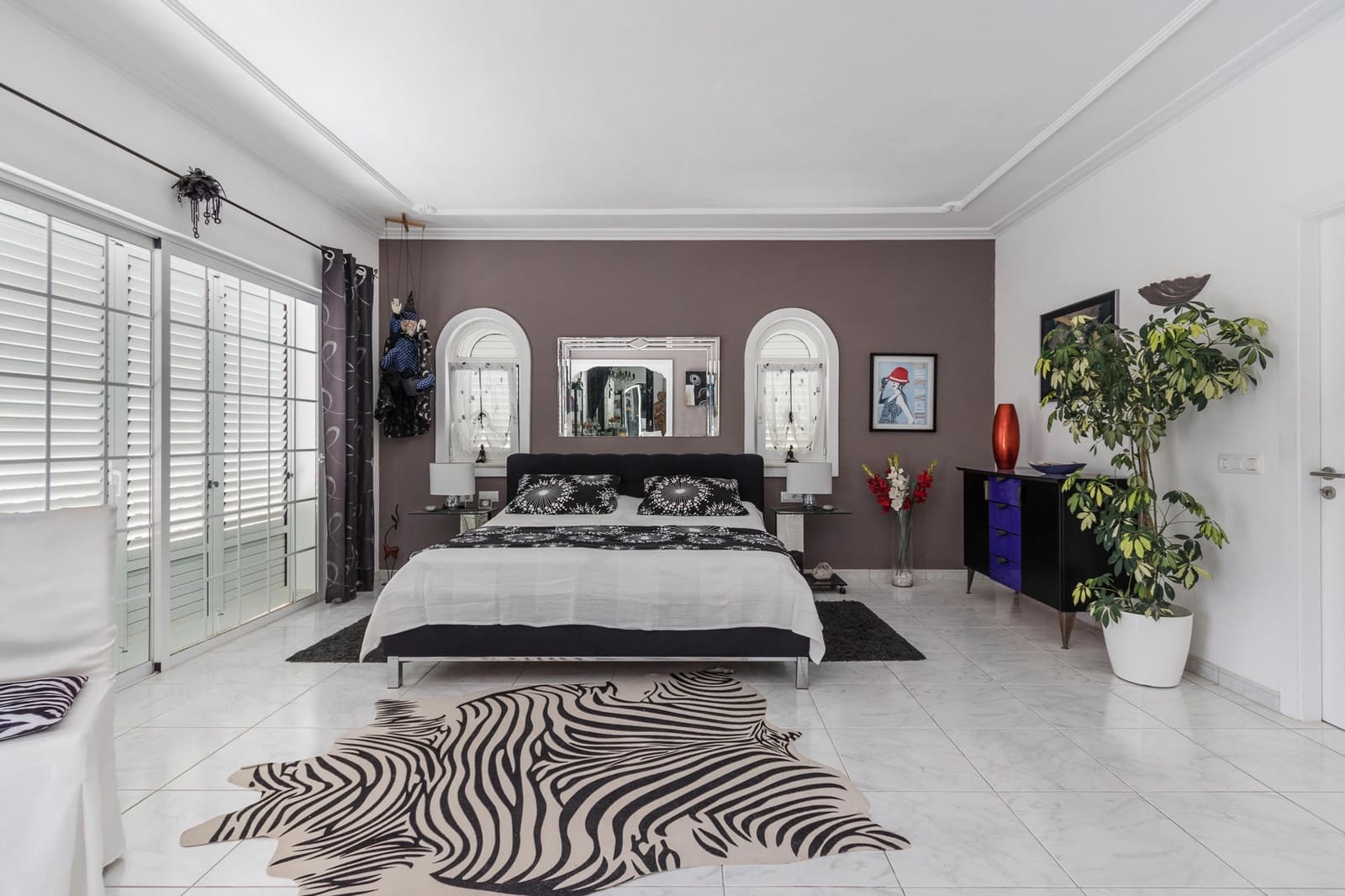 4 bedroom Villa for sale in Sant Carles de Peralta with pool garage - € 4,800,000 (Ref: 8463062)