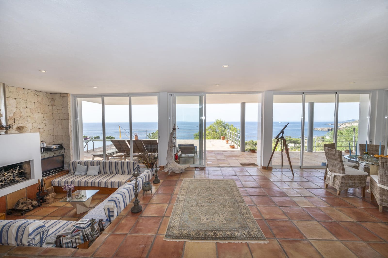 5 sypialnia Willa na sprzedaż w Roca Llisa z basenem garażem - 4 300 000 € (Ref: 8467501)