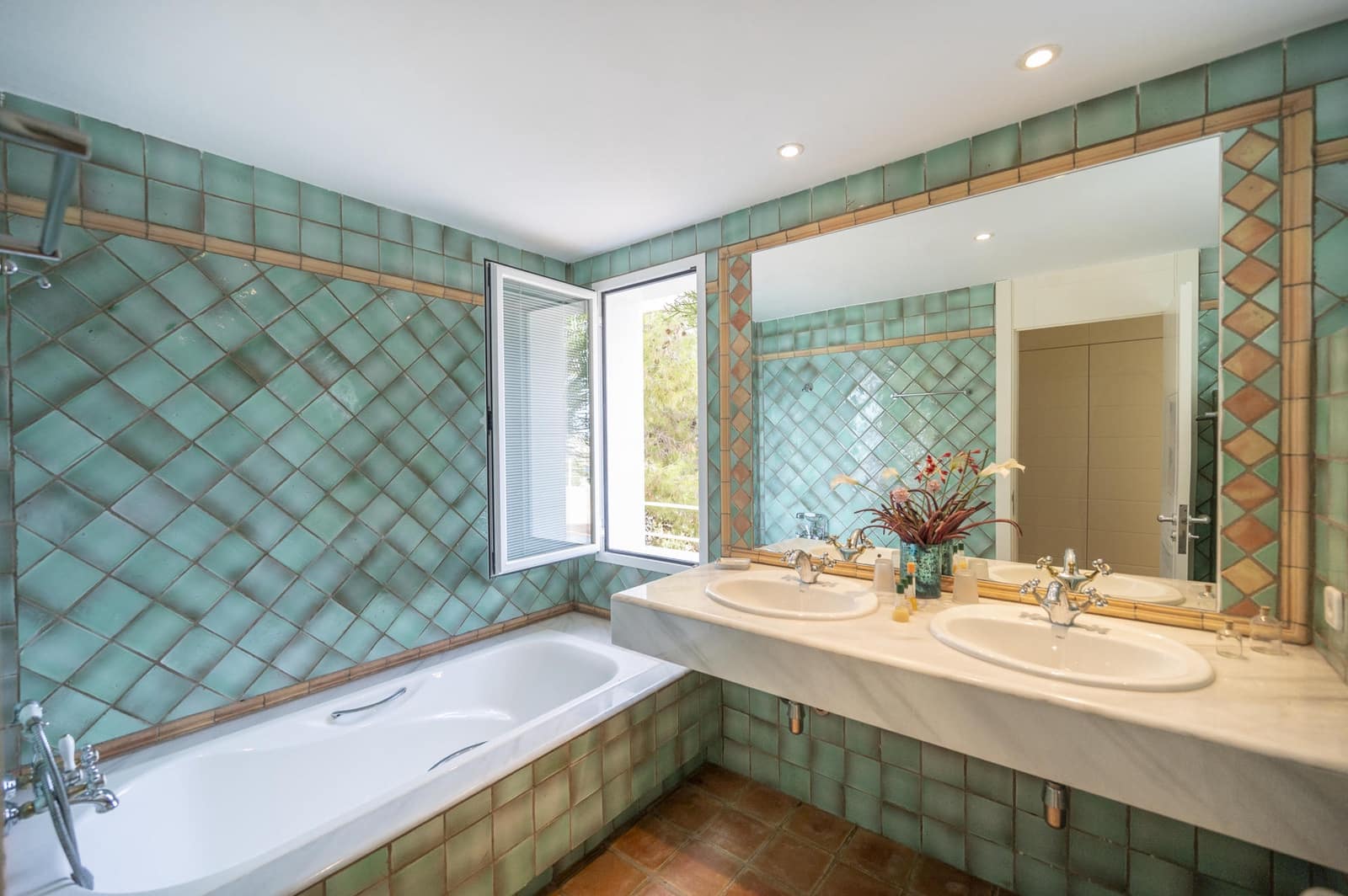 5 sypialnia Willa na sprzedaż w Roca Llisa z basenem garażem - 4 300 000 € (Ref: 8467501)