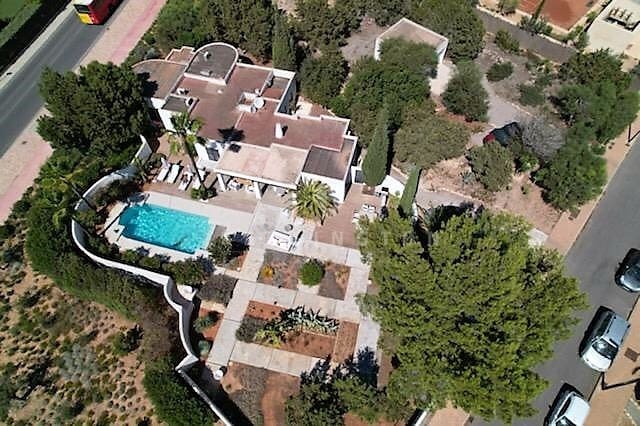 4 soveværelse Villa til salg i Cala Tarida med swimmingpool - € 1.950.000 (Ref: 8596767)