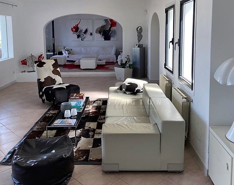 4 soveværelse Villa til salg i Cala Tarida med swimmingpool - € 1.950.000 (Ref: 8596767)