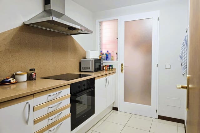 2 slaapkamer Flat te koop in Santa Eulalia / Santa Eularia met garage - € 795.000 (Ref: 8666960)