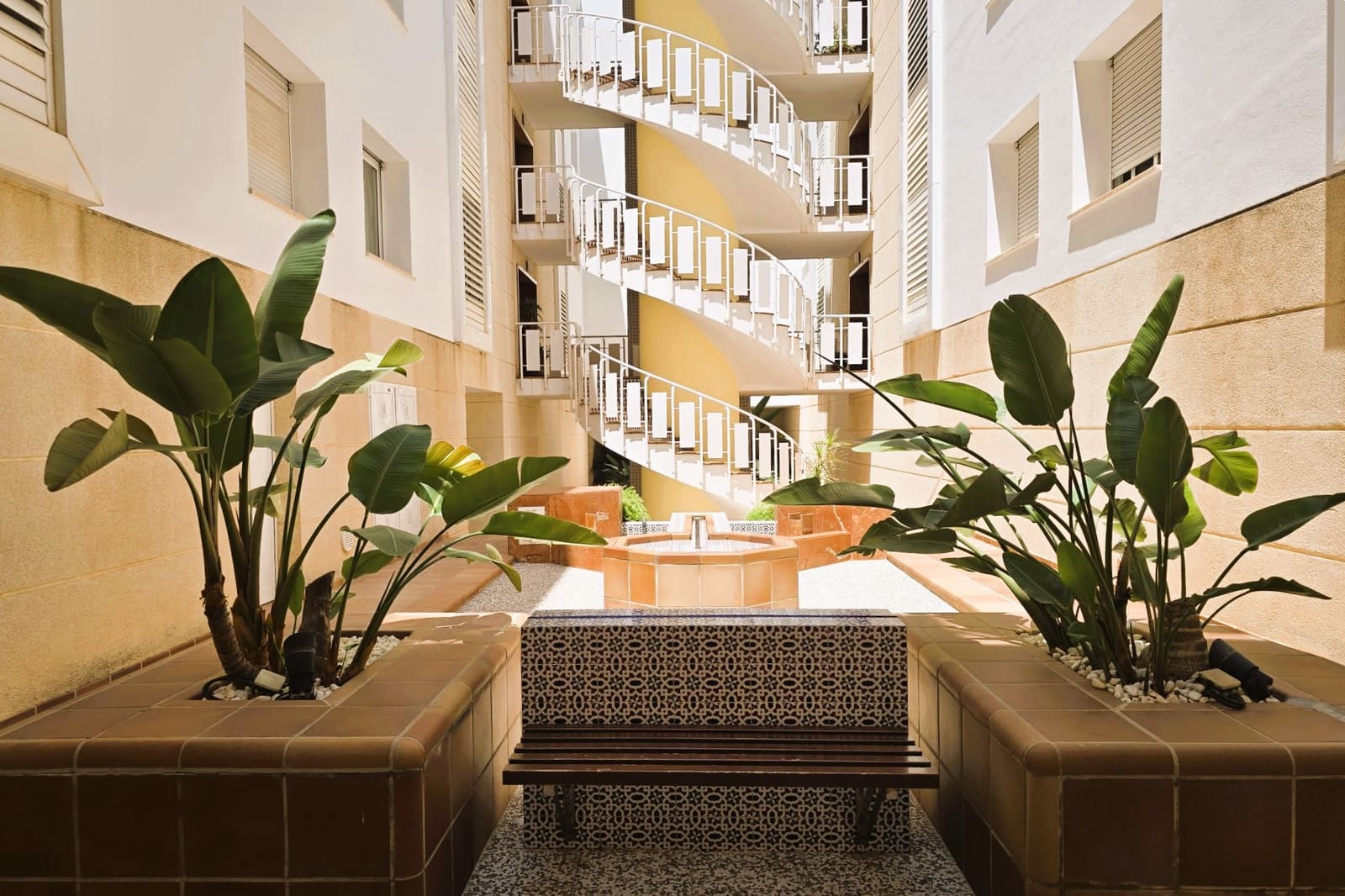 2 slaapkamer Flat te koop in Santa Eulalia / Santa Eularia met garage - € 795.000 (Ref: 8666960)