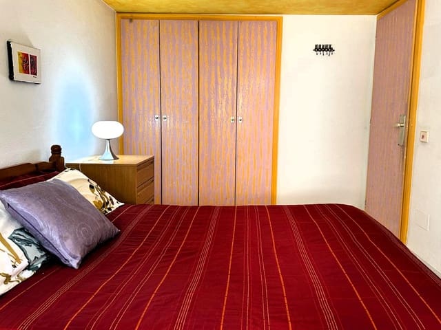 2 slaapkamer Flat te koop in Santa Eulalia / Santa Eularia - € 495.000 (Ref: 8669427)