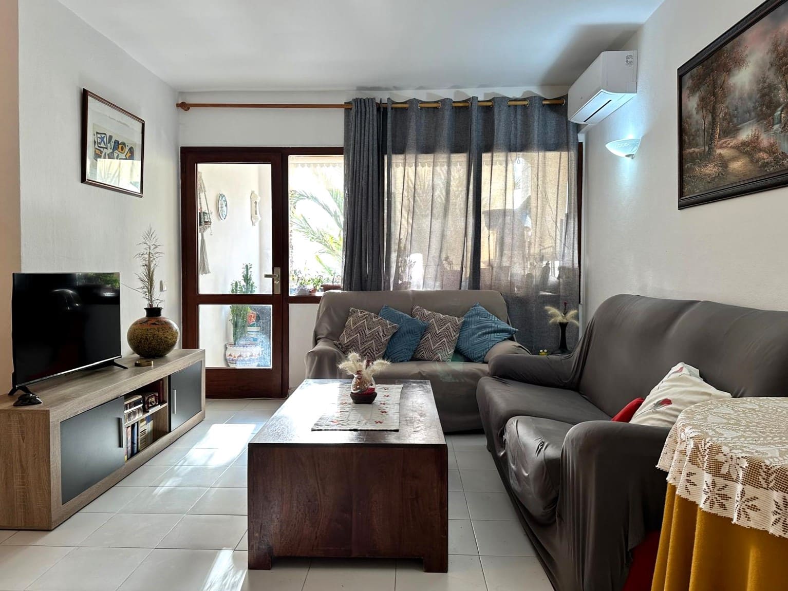 2 bedroom Flat for sale in Santa Eulalia / Santa Eularia - € 495,000 (Ref: 8669427)