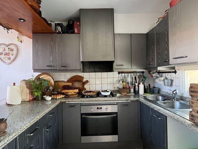 3 soverom Leilighet til salgs i La Siesta, Santa Eulalia / Santa Eularia - € 674 000 (Ref: 8762647)