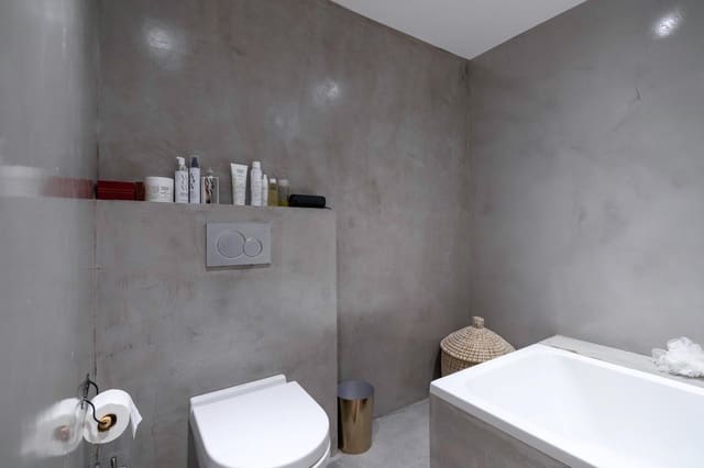 2 soveværelse Lejlighed til salg i Cala Llenya, Santa Eulalia / Santa Eularia - € 650.000 (Ref: 8791604)