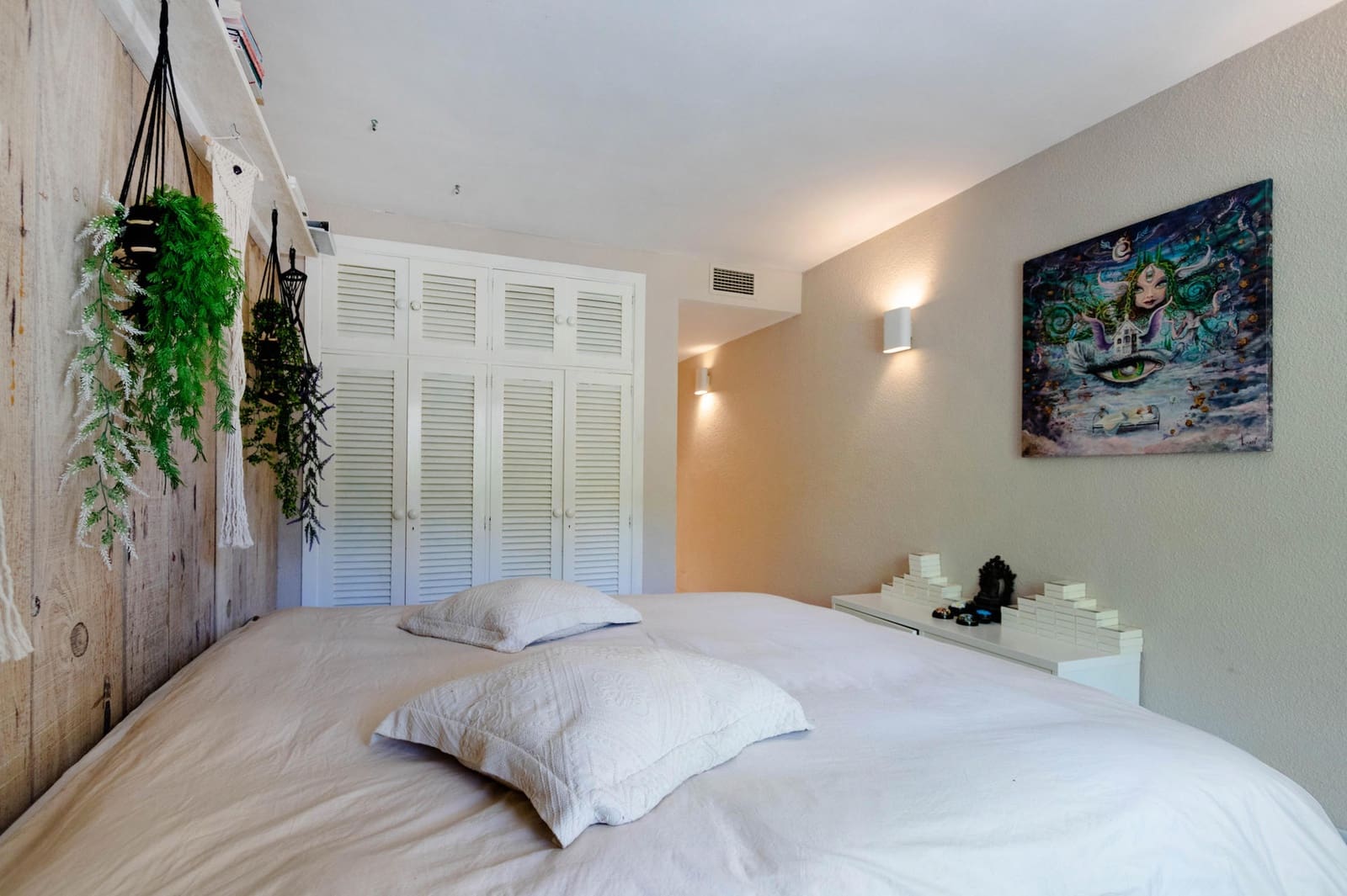 2 bedroom Flat for sale in Cala Llenya - € 650,000 (Ref: 8791604)