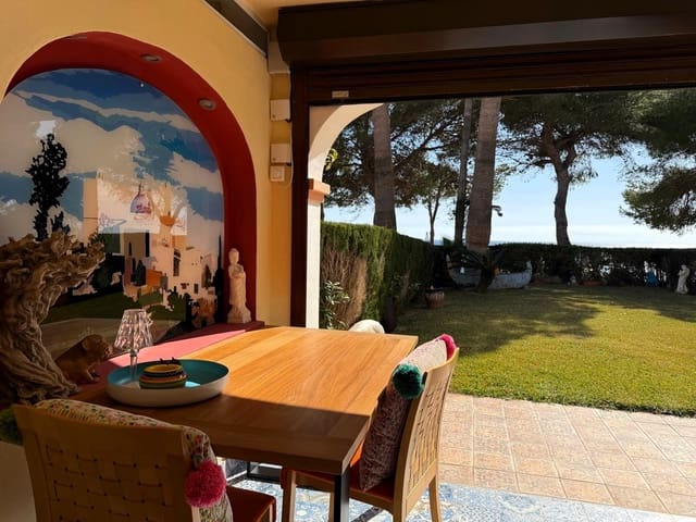2 soveværelse Lejlighed til salg i Santa Eulalia / Santa Eularia - € 1.230.000 (Ref: 8803915)