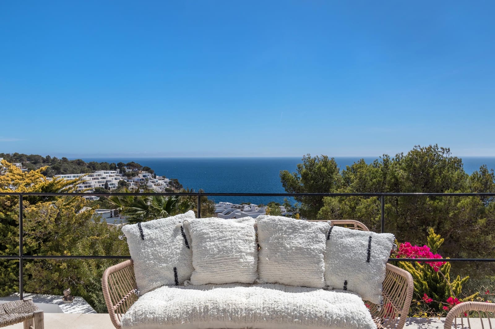 5 soveværelse Villa til salg i Roca Llisa med swimmingpool garage - € 5.900.000 (Ref: 8824497)