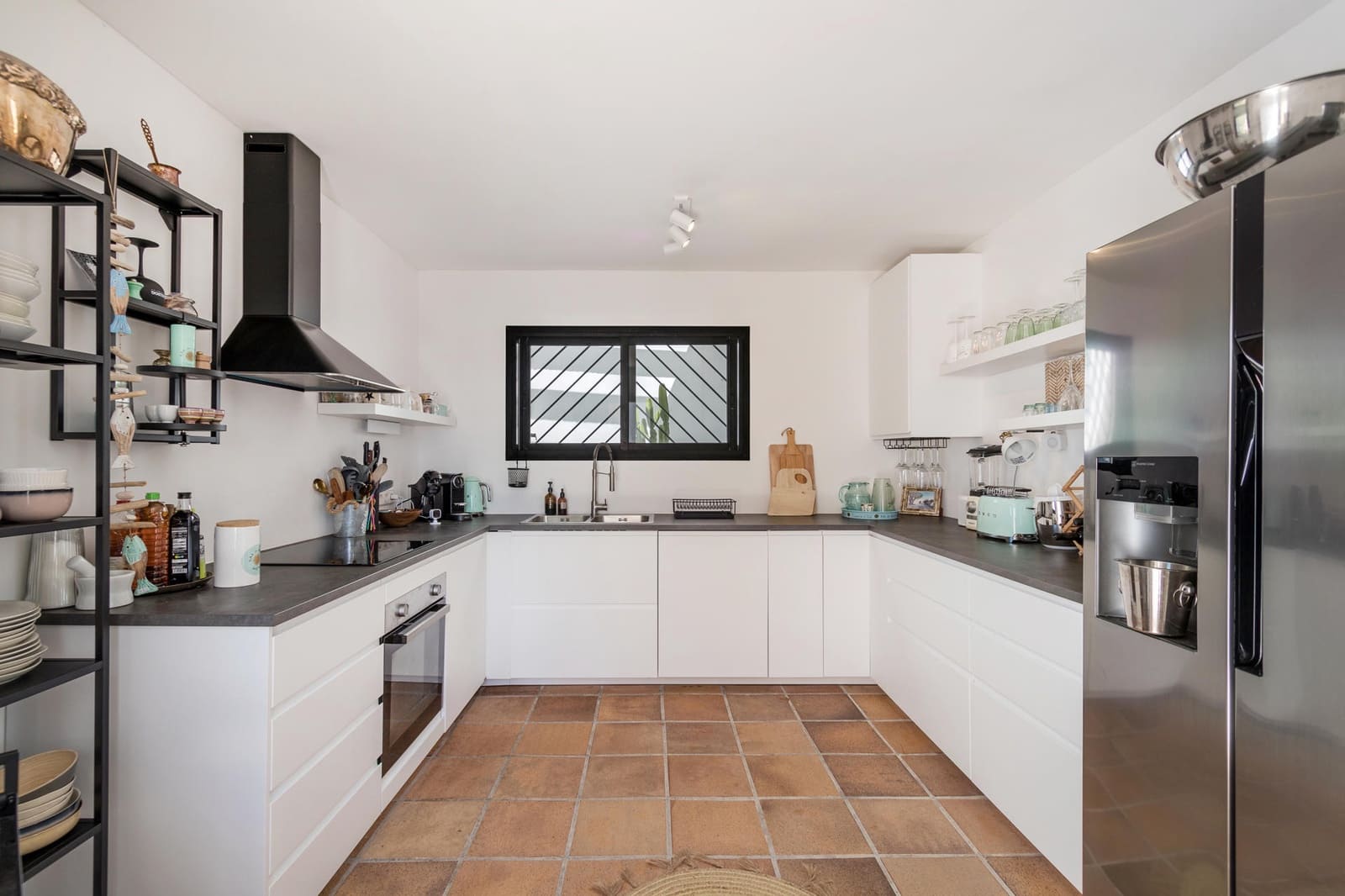 5 soveværelse Villa til salg i Roca Llisa med swimmingpool garage - € 5.900.000 (Ref: 8824497)