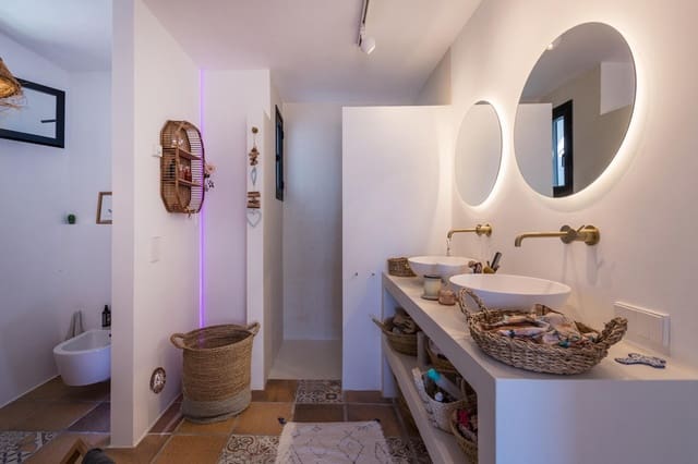 5 sypialnia Willa na sprzedaż w Roca Llisa, Santa Eulalia / Santa Eularia z basenem garażem - 5 900 000 € (Ref: 8824497)