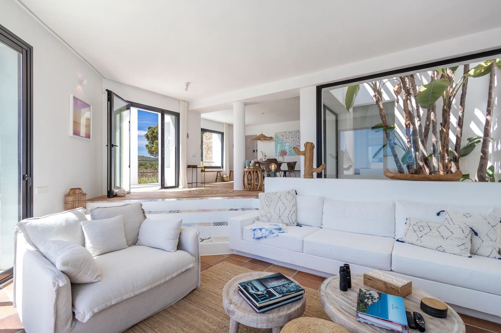 5 soveværelse Villa til salg i Roca Llisa med swimmingpool garage - € 5.900.000 (Ref: 8824497)