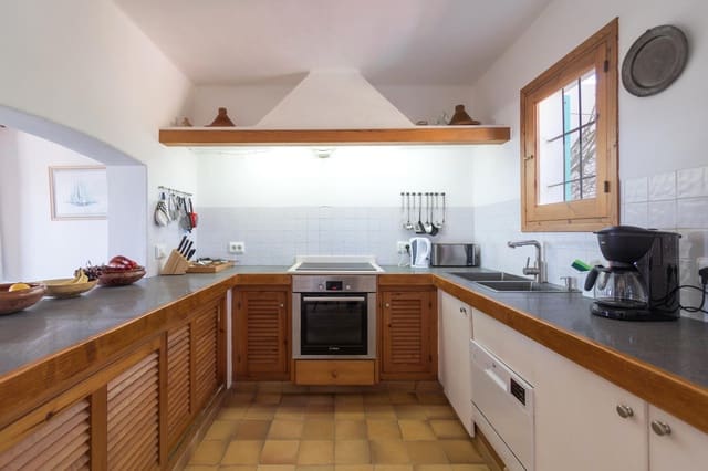 4 soveværelse Byhus til salg i Formentera kommune - € 5.000.000 (Ref: 8912503)