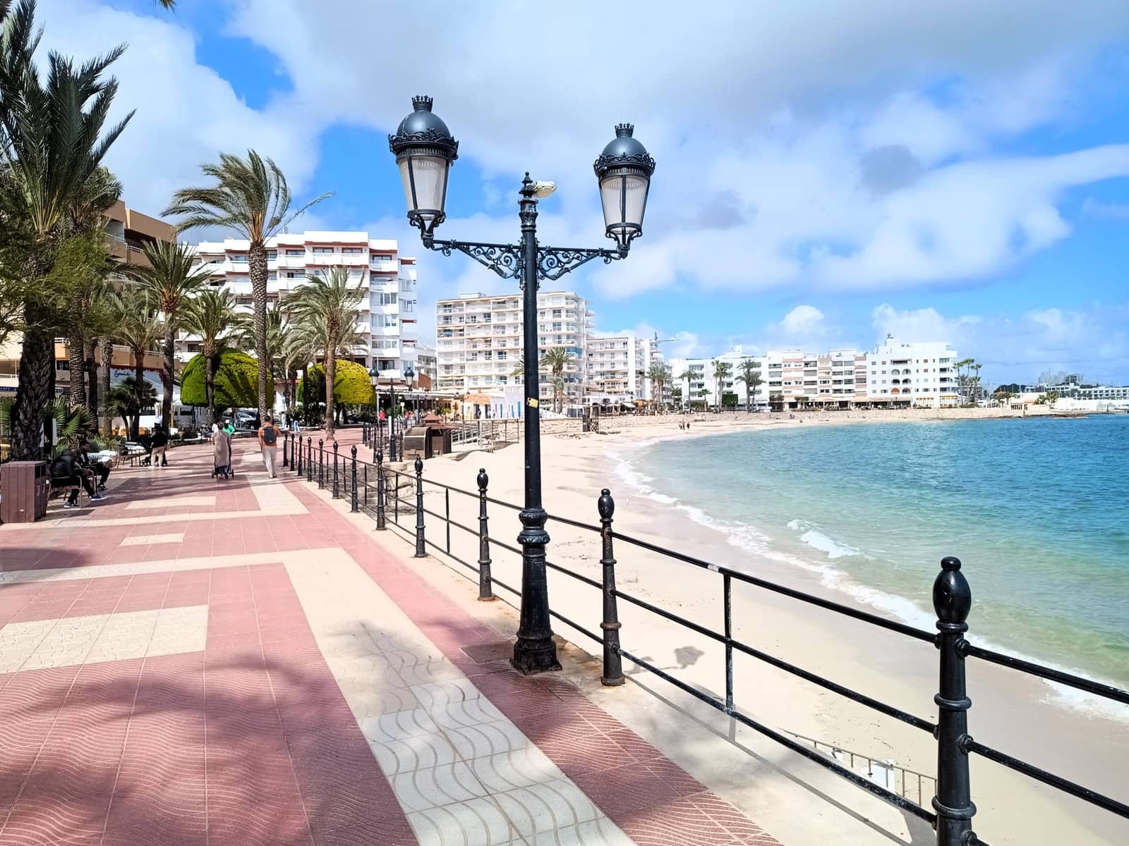 Biznes do wynajęcia w Santa Eulalia / Santa Eularia - 5 808 € (Ref: 8914670)