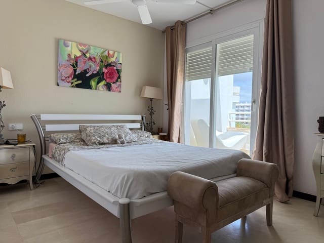 3 soveværelse Lejlighed til salg i Santa Eulalia / Santa Eularia - € 1.500.000 (Ref: 8975636)