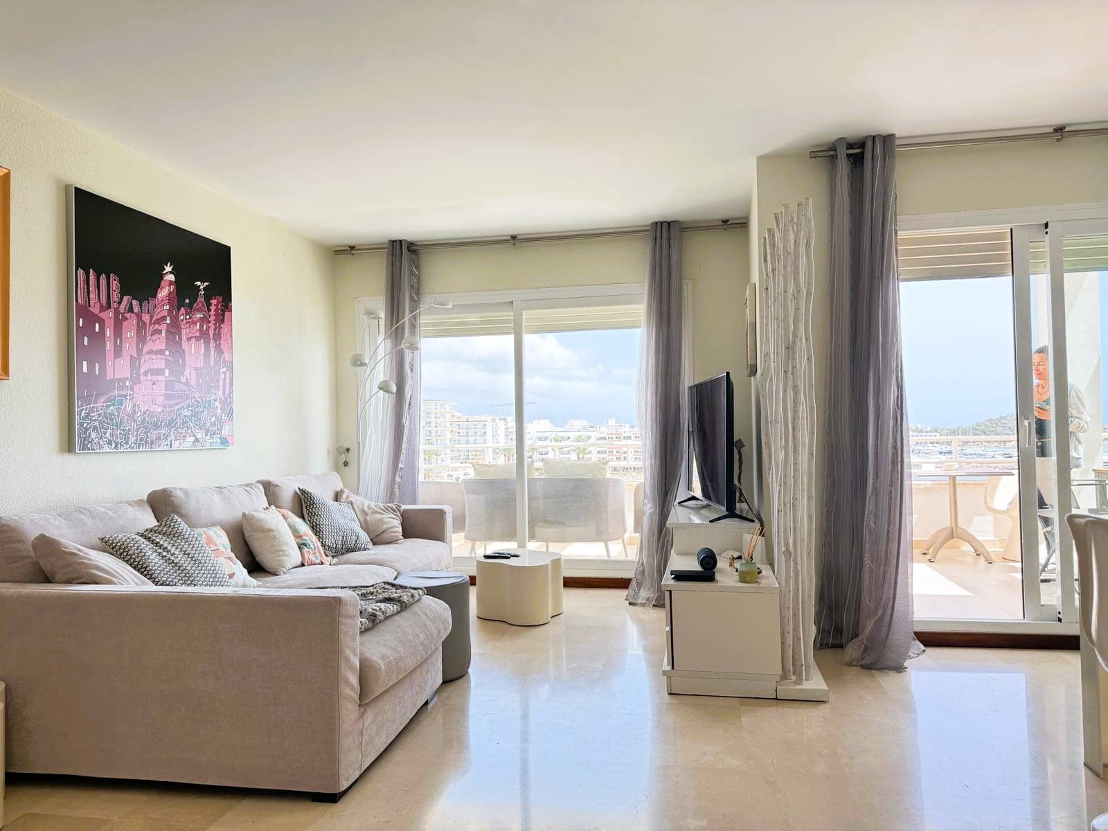 Piso de 3 habitaciones en Santa Eulalia / Santa Eularia en venta - 1.500.000 € (Ref: 8975636)