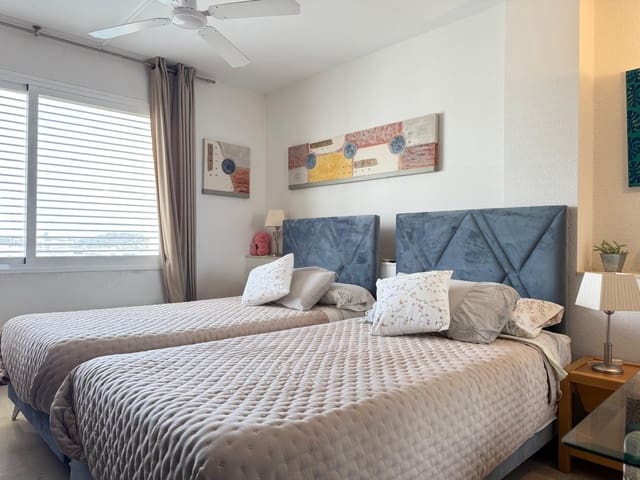 3 soveværelse Lejlighed til salg i Santa Eulalia / Santa Eularia - € 1.500.000 (Ref: 8975636)