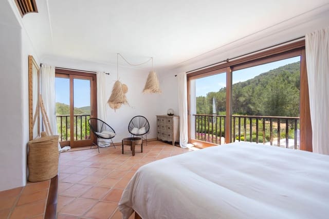 4 quarto Quinta/Casa Rural para venda em Nuestra Señora de Jesus, Santa Eulalia / Santa Eularia com piscina garagem - 9 900 000 € (Ref: 9000940)