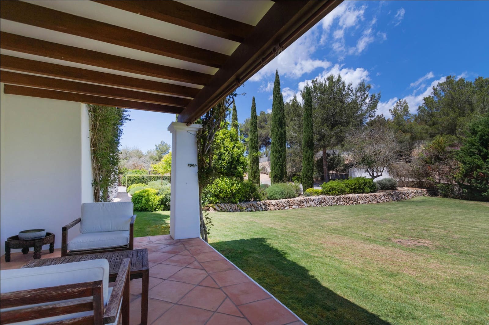 4 sypialnia Finka/Dom wiejski na sprzedaż w Nuestra Senora de Jesus z basenem garażem - 9 900 000 € (Ref: 9000940)