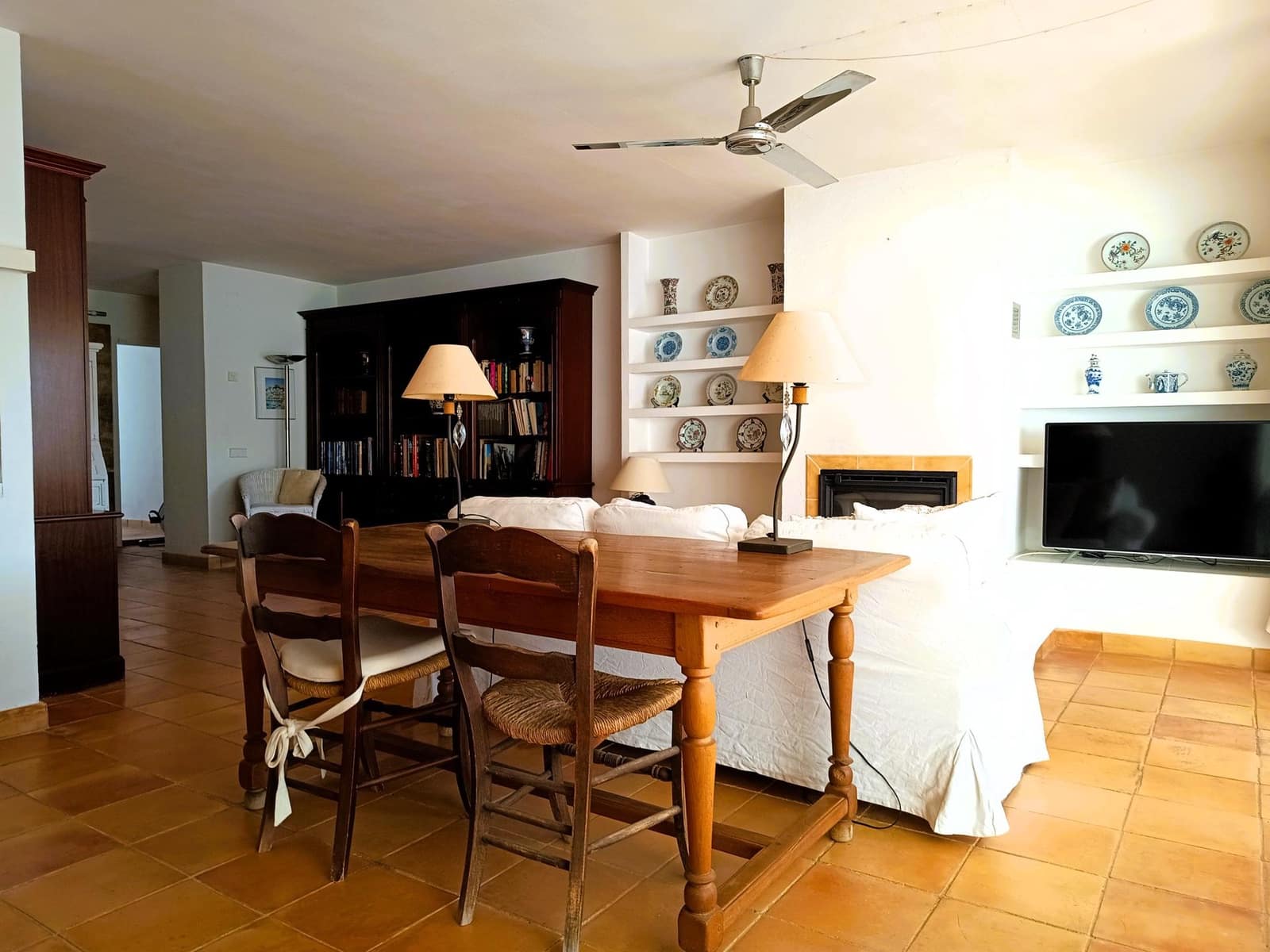 2 soveværelse Lejlighed til salg i Santa Eulalia / Santa Eularia - € 750.000 (Ref: 9068483)