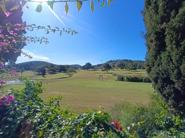 2 slaapkamer Flat te koop in Santa Eulalia / Santa Eularia - € 750.000 (Ref: 9068483)